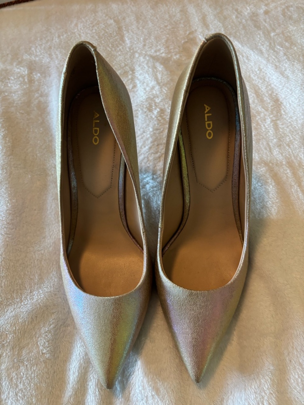 ALDO Iridescent Pointed-Toe Pumps - Gold Hues Stessy